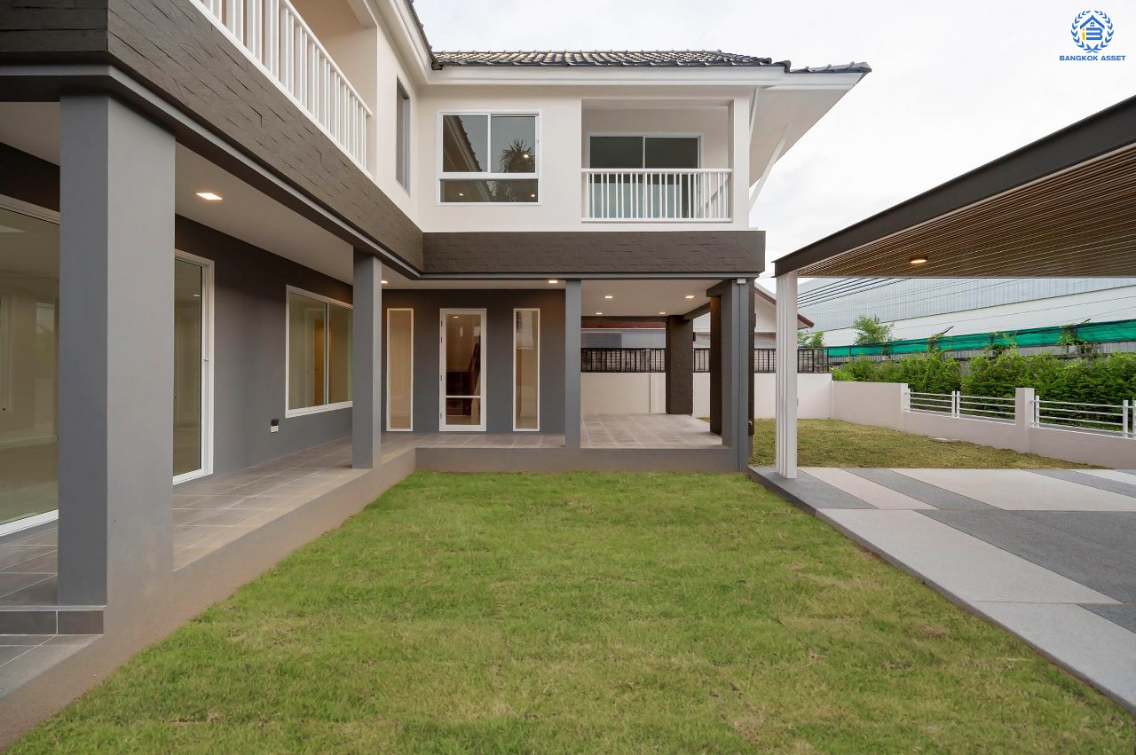 บ้านมือสองตกแต่งใหม่ โครงการ ปารวีร์ เพชรเกษม63 เนื้อที่ 82.4 ตร.ว. ฟังก์ชัน 3 ห้องนอน 4 ห้องน้ำ 1 ห้องแม่บ้าน 2 ที่จอดรถ บนพื้นที่ใช้สอย 244.52 ตร.ม. ทำเลศักยภาพ เชื่อมต่อหลายเส้นทาง ใกล้เดอะมอลล์บางแค จุดขึ้นทางด่วน "พระราม2" และรถไฟฟ้าสายสีน้ำเงิน "สถานีหลักสอง"